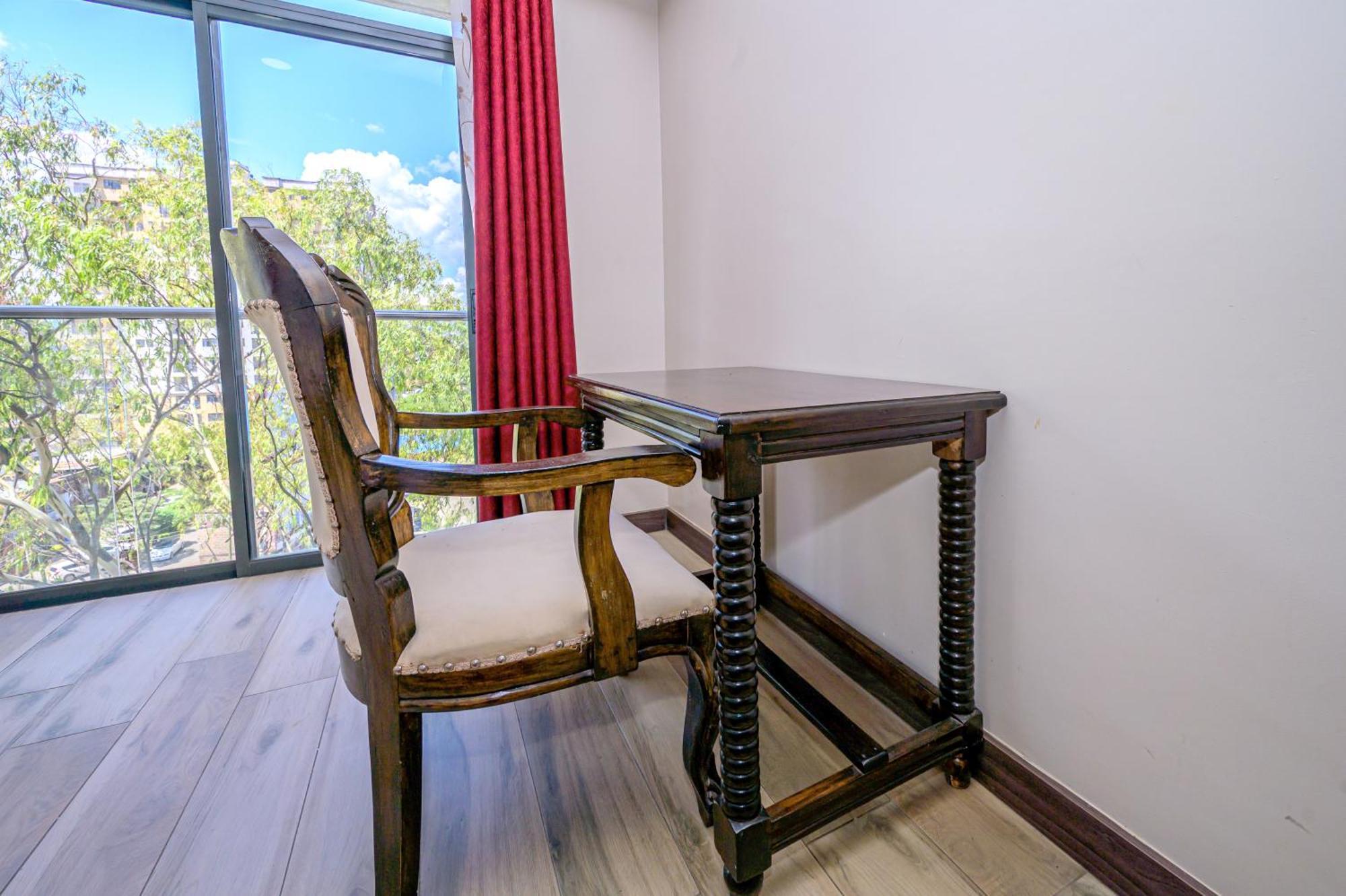Lathembo Serviced Apartamento